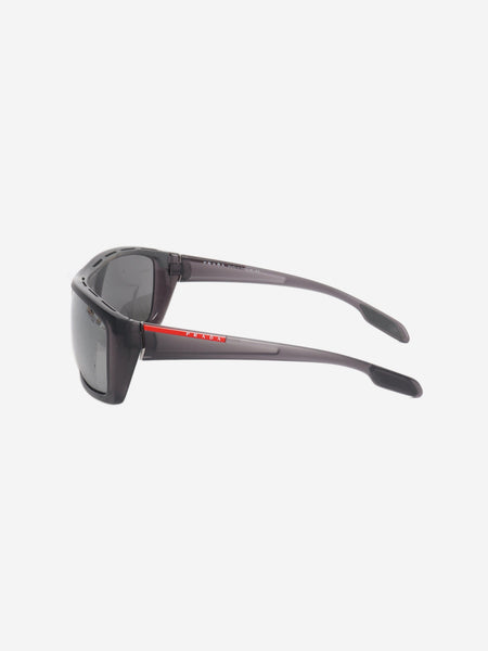 Black mirrored sunglasses alternate image