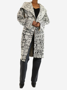 Celine Black & white jacquard patterned coat - size UK 6