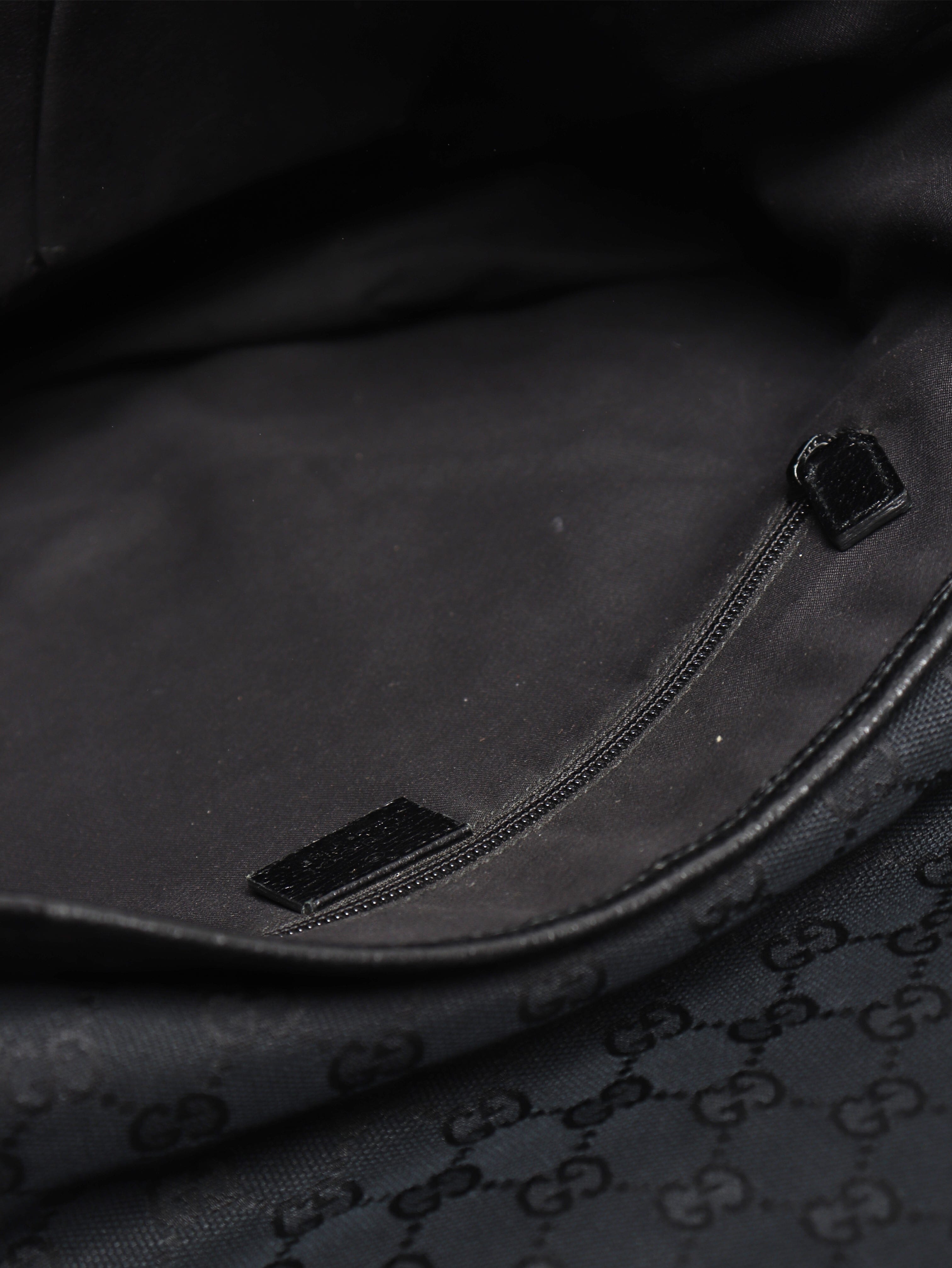 Black GG canvas Messenger bag Shoulder bags Gucci 