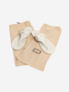 Gucci White thong sandals - size EU 39 (UK 6)