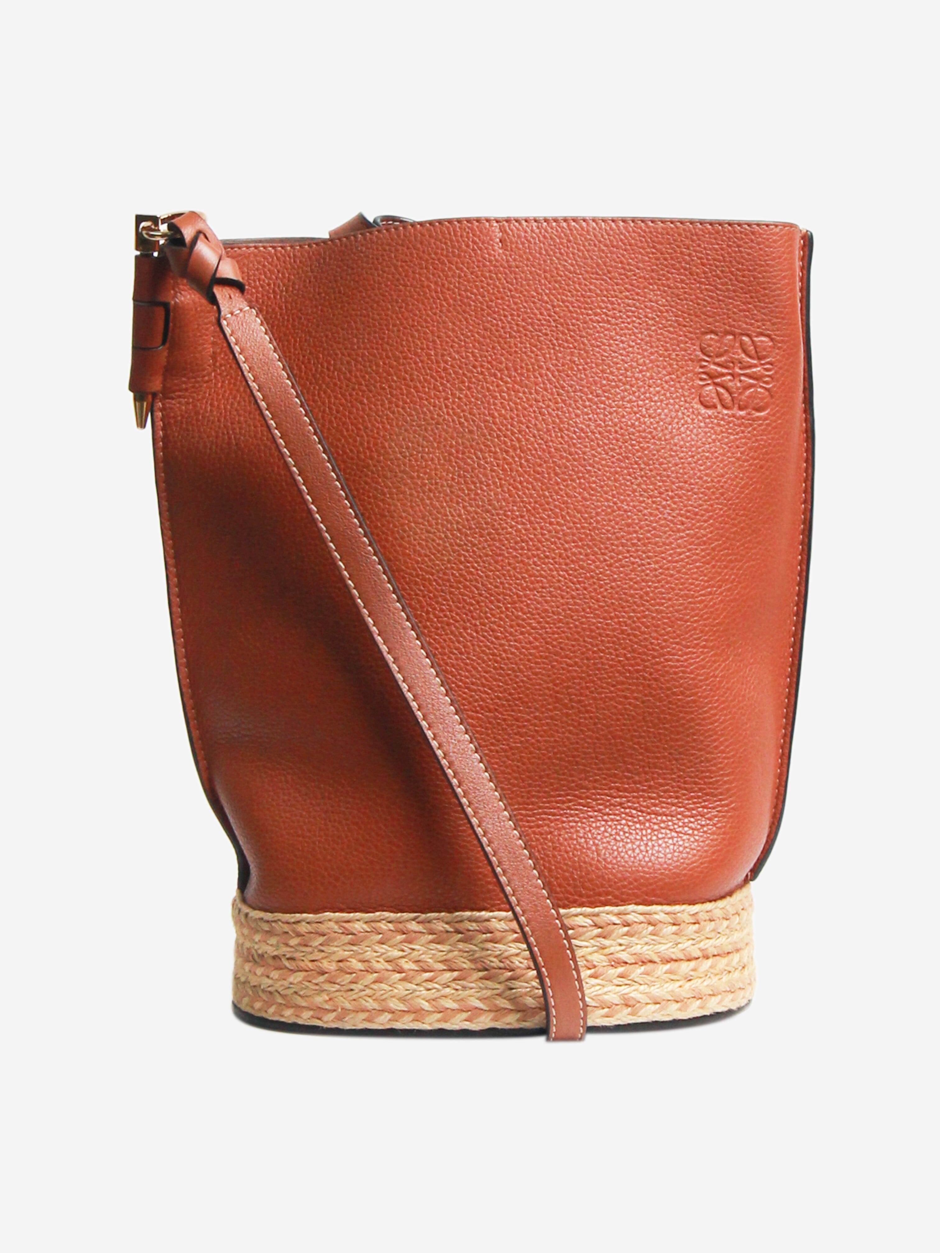 Gate bucket bag sale