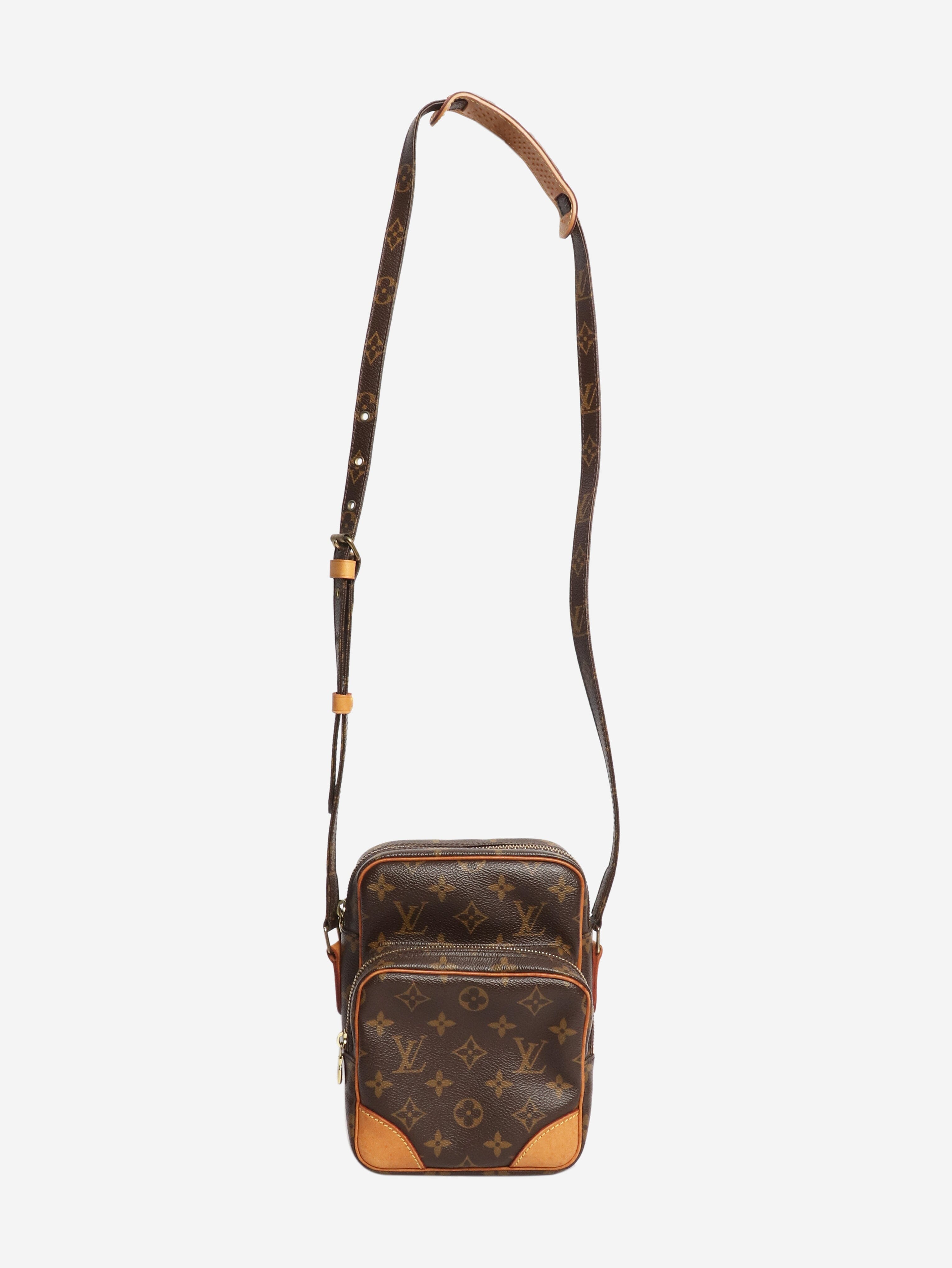 Louis Vuitton Shoulder bags - size Shoulder bags Louis Vuitton 