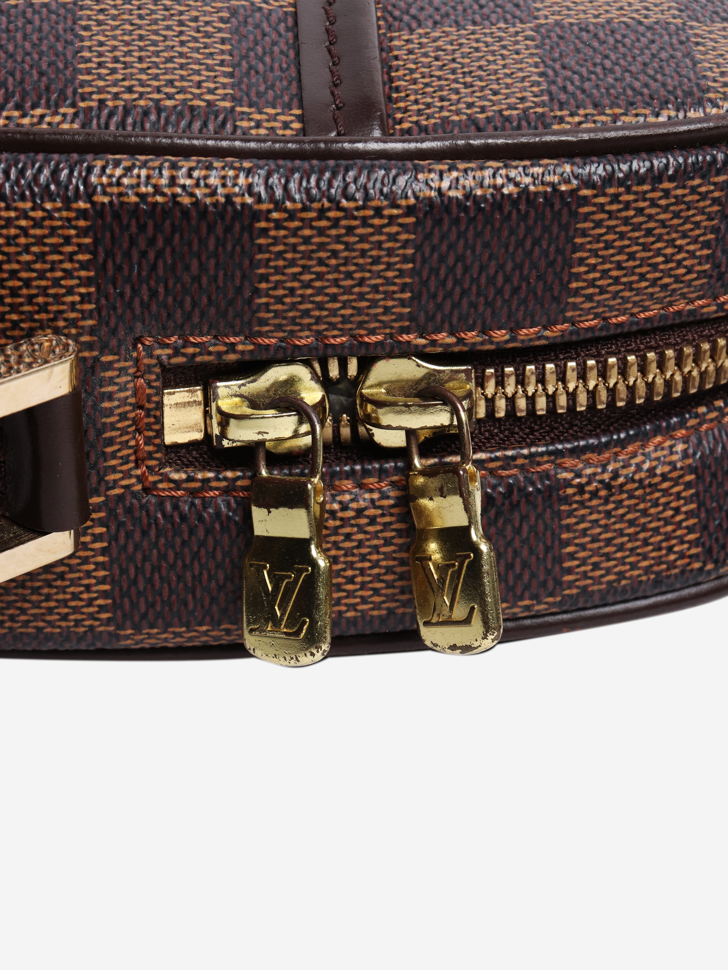 Louis Vuitton Shoulder bags - size Shoulder bags Louis Vuitton 