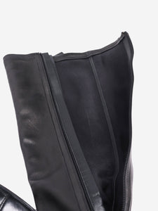 Chanel Black below-the-knee leather quilted boots - size EU 39