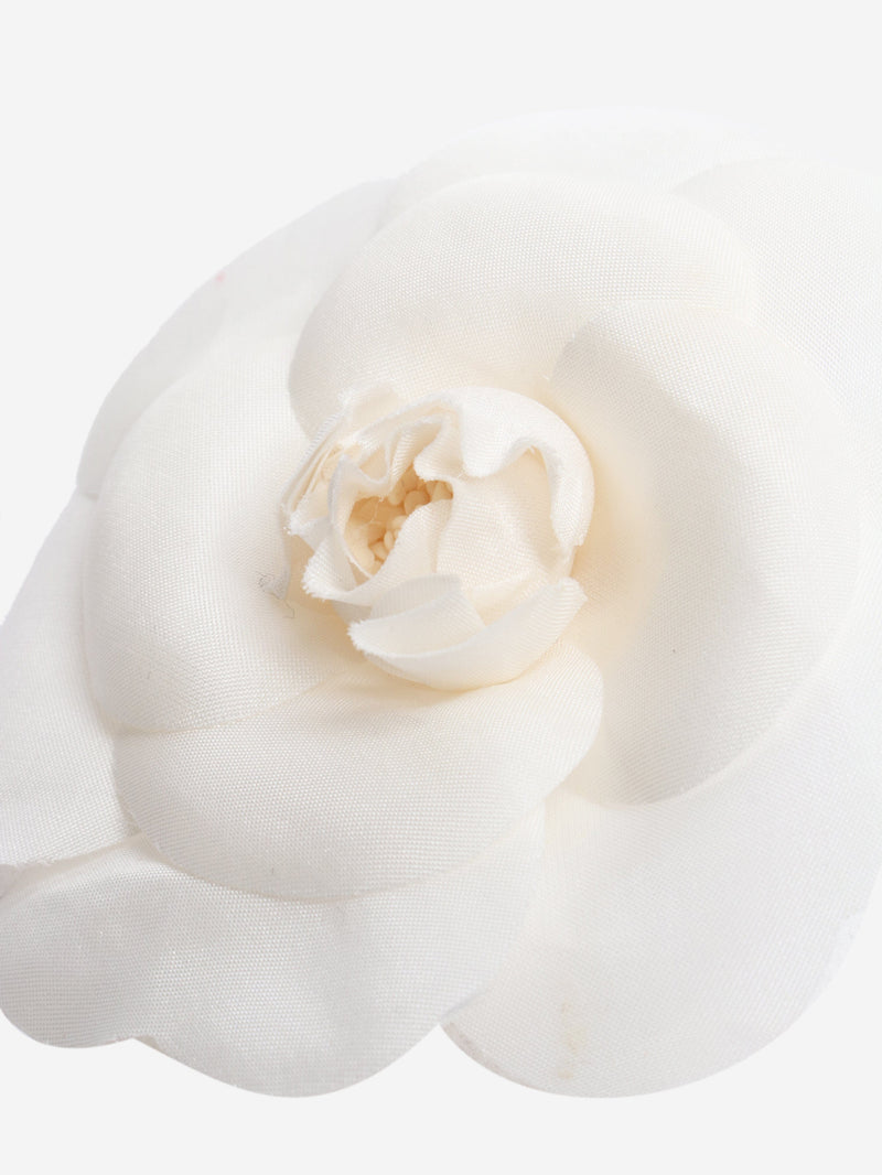 Cream Camellia floral brooch Brooches Chanel 