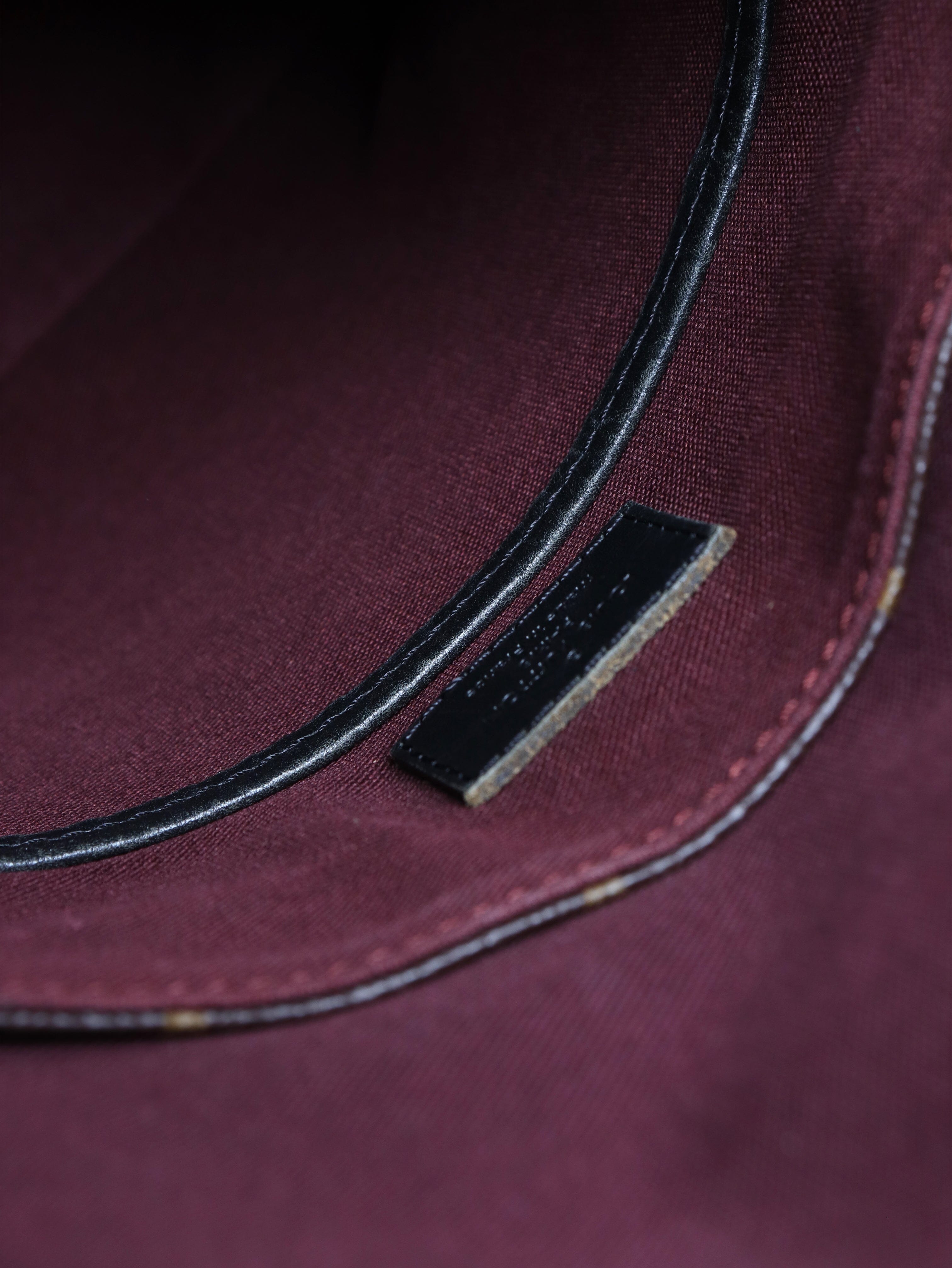Louis Vuitton Shoulder bags - size Shoulder bags Louis Vuitton 