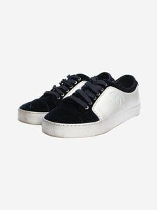 Chanel Silver and blue velvet-trimmed CC trainers - size EU 37