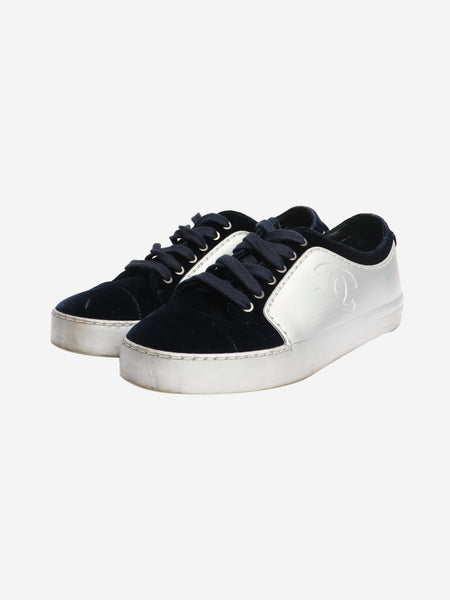 Silver and blue velvet-trimmed CC trainers - size EU 37 alternate image