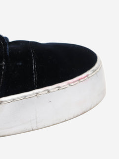 Silver and blue velvet-trimmed CC trainers - size EU 37 Trainers Chanel 