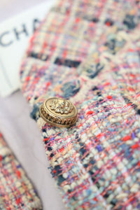 Chanel Pink vintage tweed boucle jacket and skirt set - size UK 8