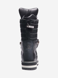 Chanel Black chunky quilted boots - size EU 41