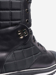 Chanel Black chunky quilted boots - size EU 41