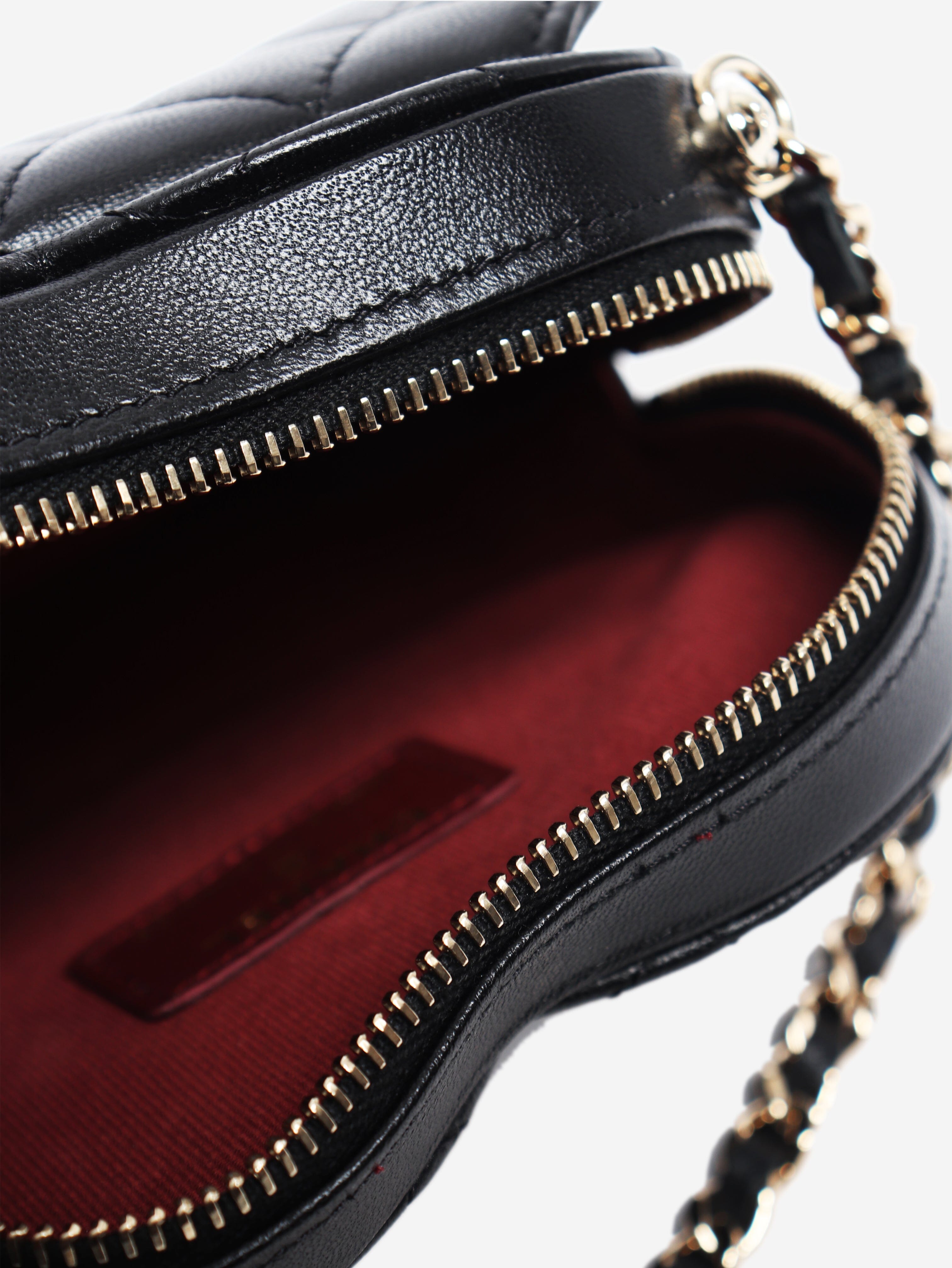Black 2021 lambskin heart bag