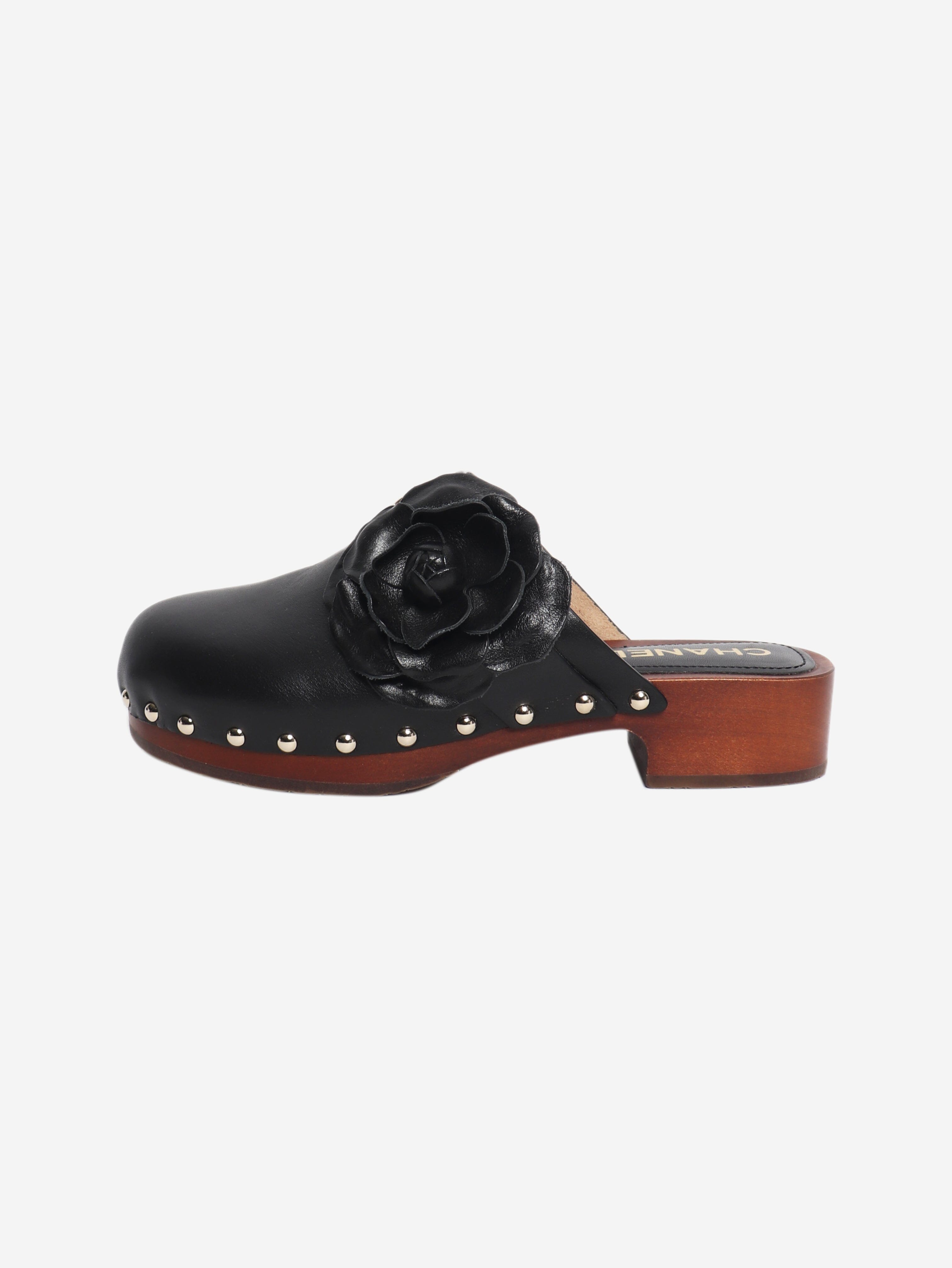 Black SS23 Camellia leather clogs - size EU 36 Heels Chanel 