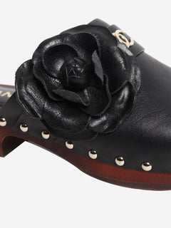 Black SS23 Camellia leather clogs - size EU 36 Heels Chanel 