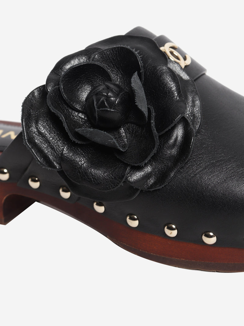 Black SS23 Camellia leather clogs - size EU 36 Heels Chanel 