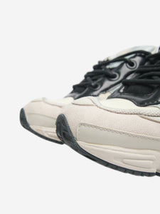 Adidas x Raf Simons Cream Ozweego III trainers - size UK 5