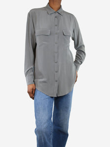 Equipment Femme Grey button-up silk shirt - size XS