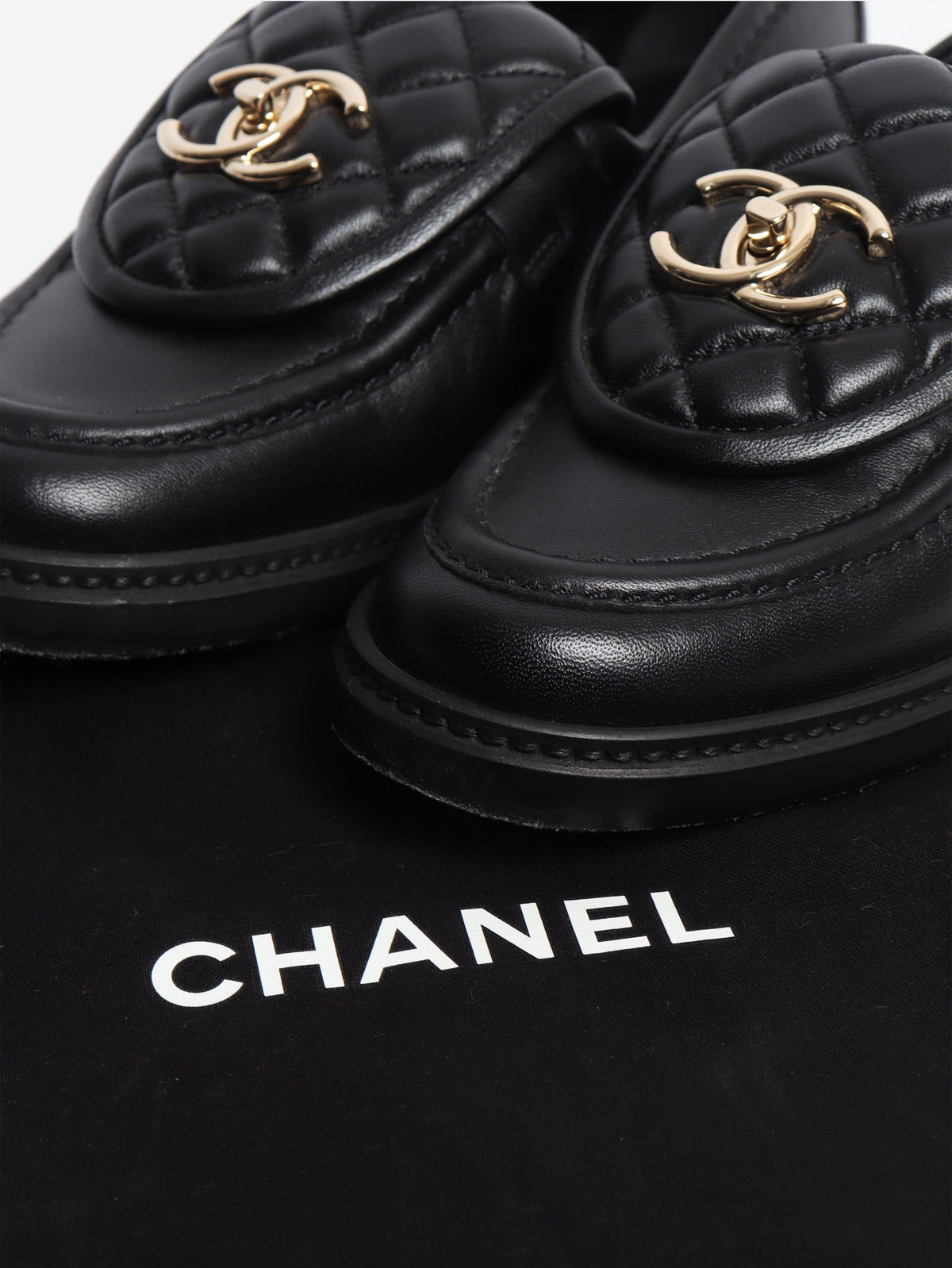 Black CC leather loafers - size EU 36.5 Flat Shoes Chanel 