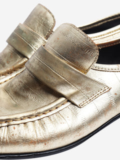 Gold metallic leather loafers - size EU 38 Flat Shoes The Row 