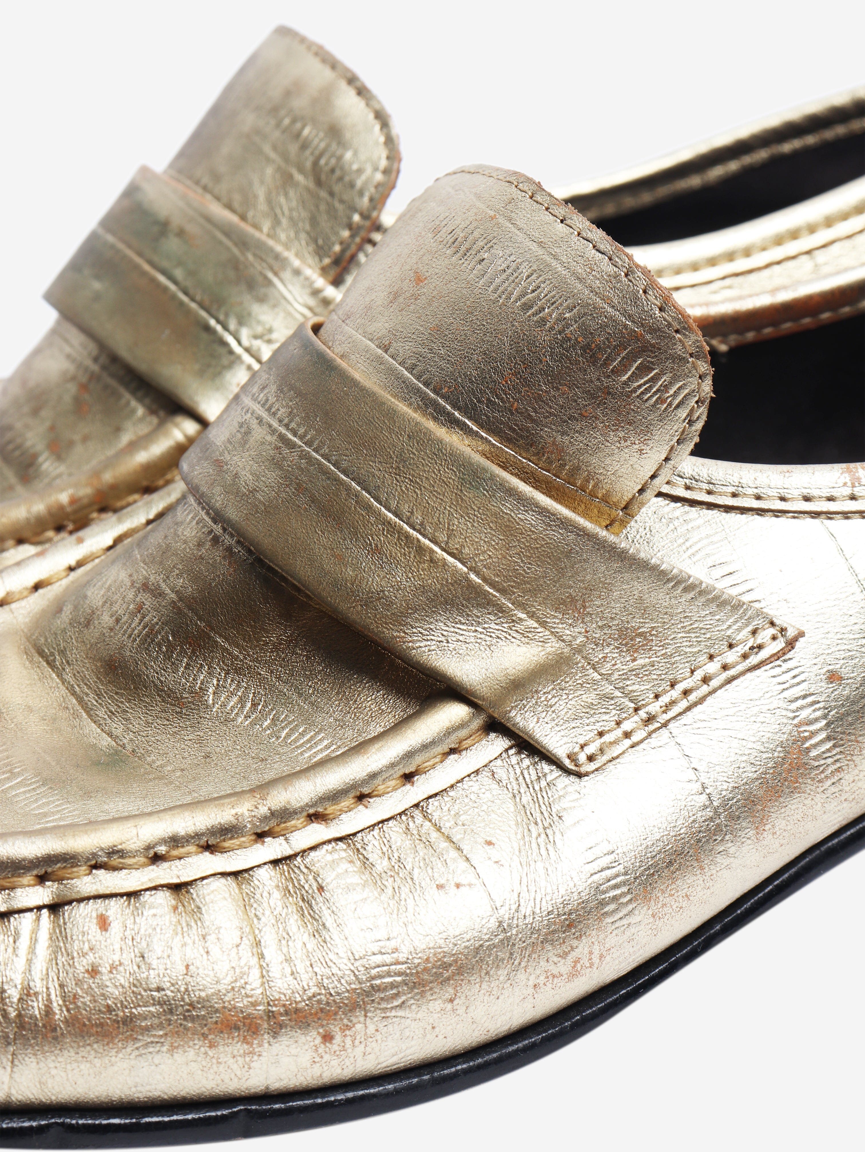 Gold metallic leather loafers - size EU 38 Flat Shoes The Row 