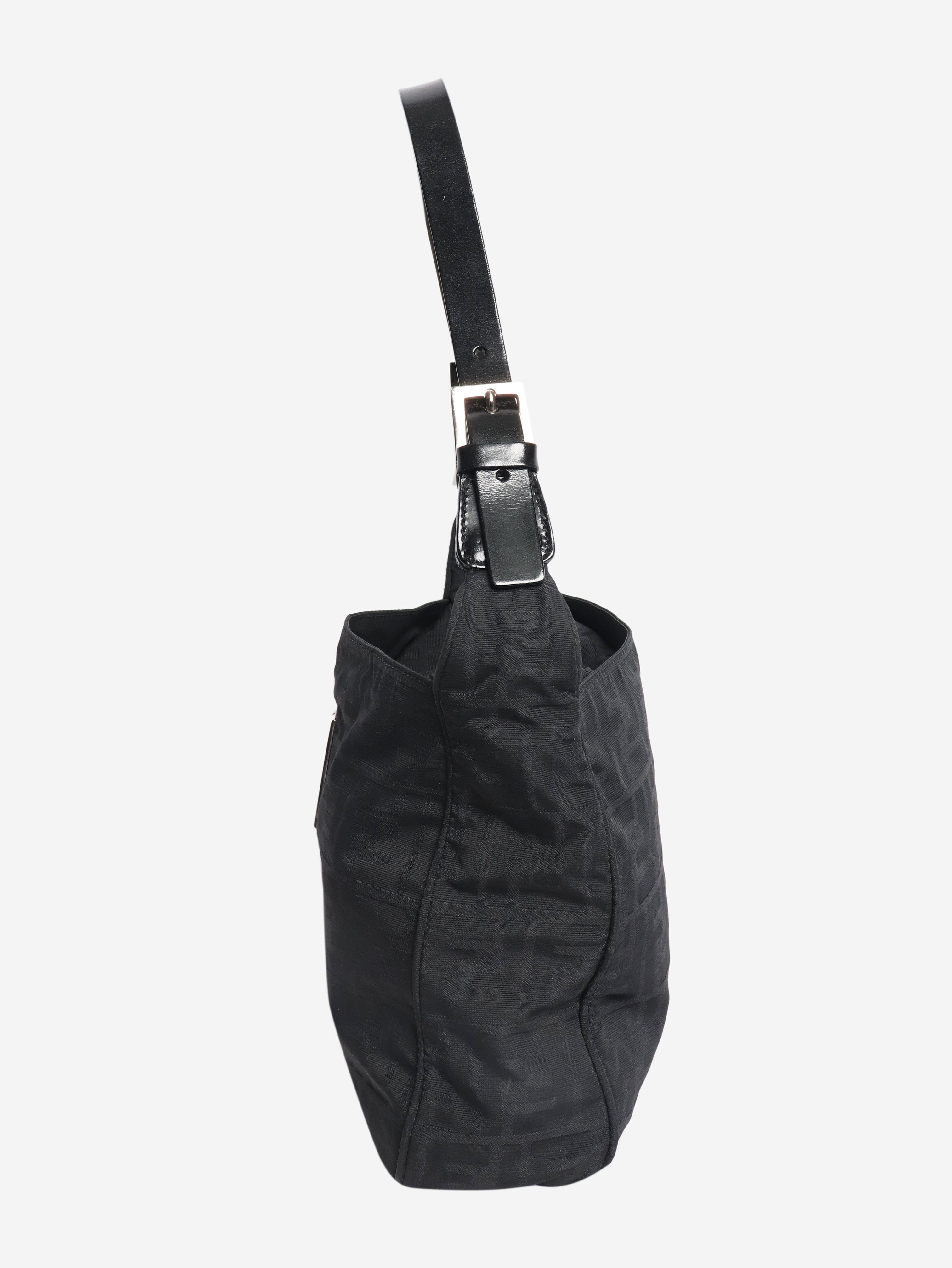 Fendi Shoulder bags - size Shoulder bags Fendi 