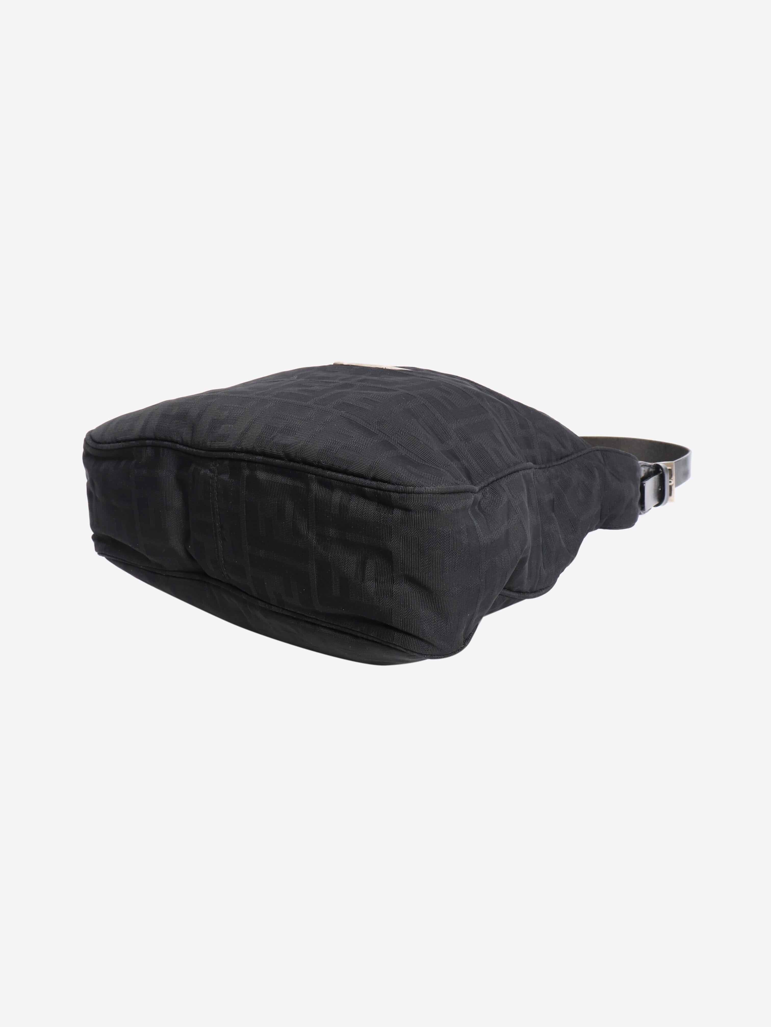 Fendi Shoulder bags - size Shoulder bags Fendi 