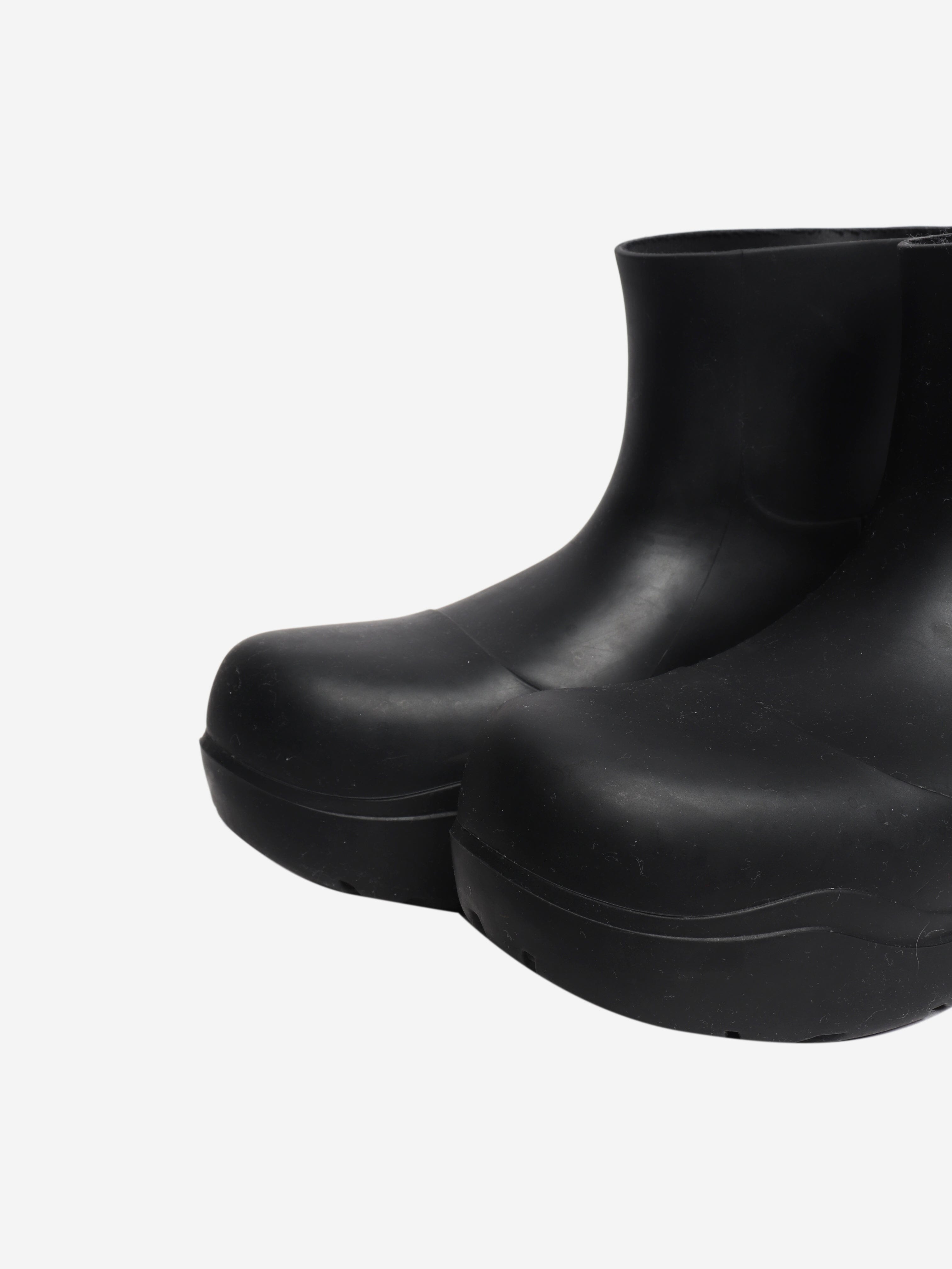 Black rubber ankle boots - size EU 38 (UK 5) Boots Bottega Veneta 