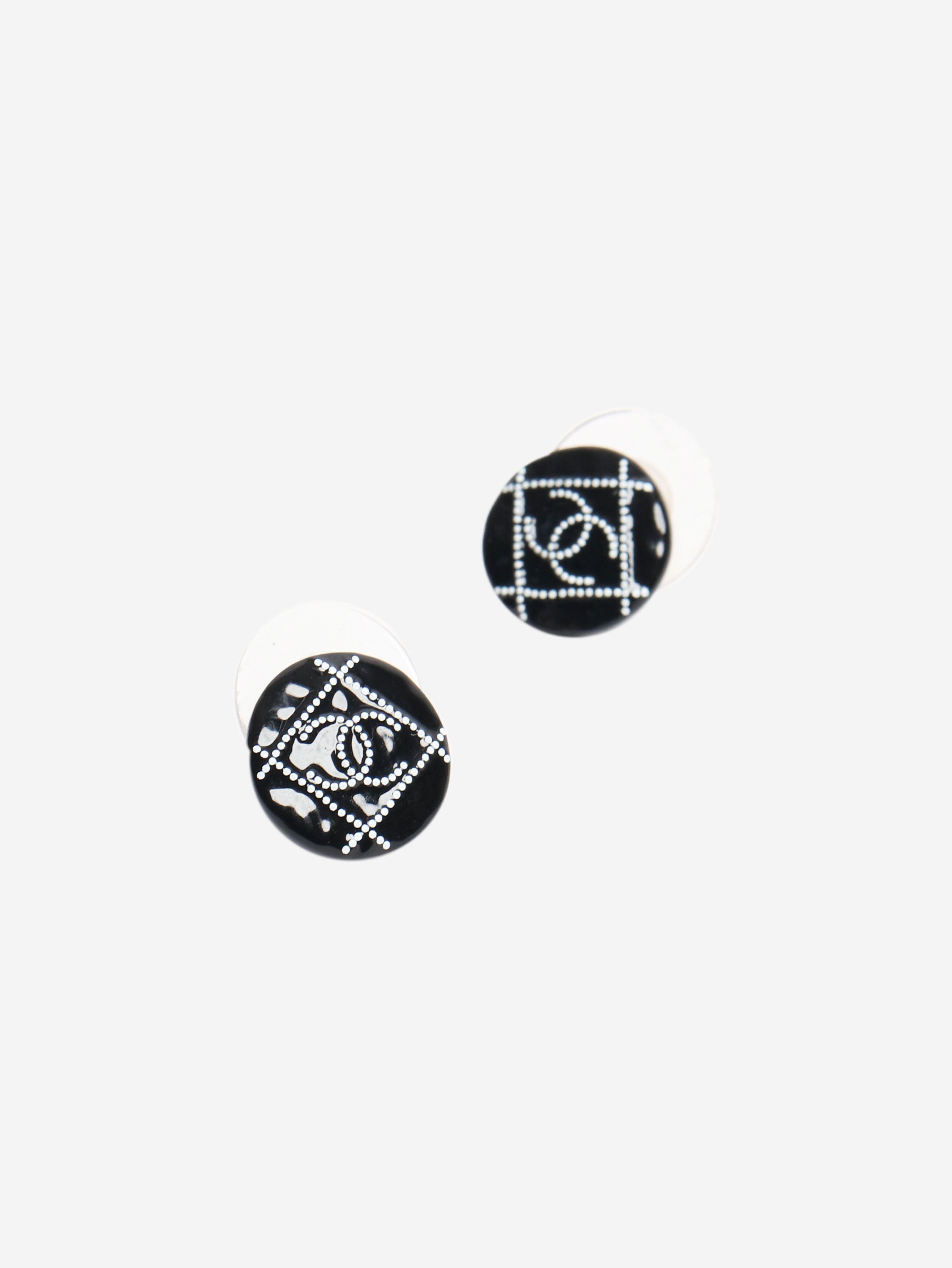 Black Coco Mark A19P stud earrings Earrings Chanel 