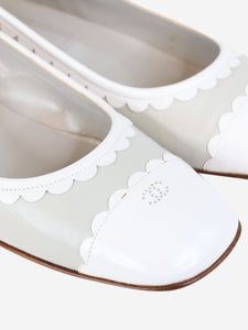 Chanel Grey leather ballet flats - size EU 37 (UK 4)