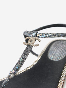 Chanel Black and navy thong sandals - size EU 38.5 (UK 5.5)