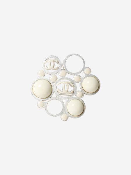 Cream and silver Coco Mark 03A Brooch alternate image