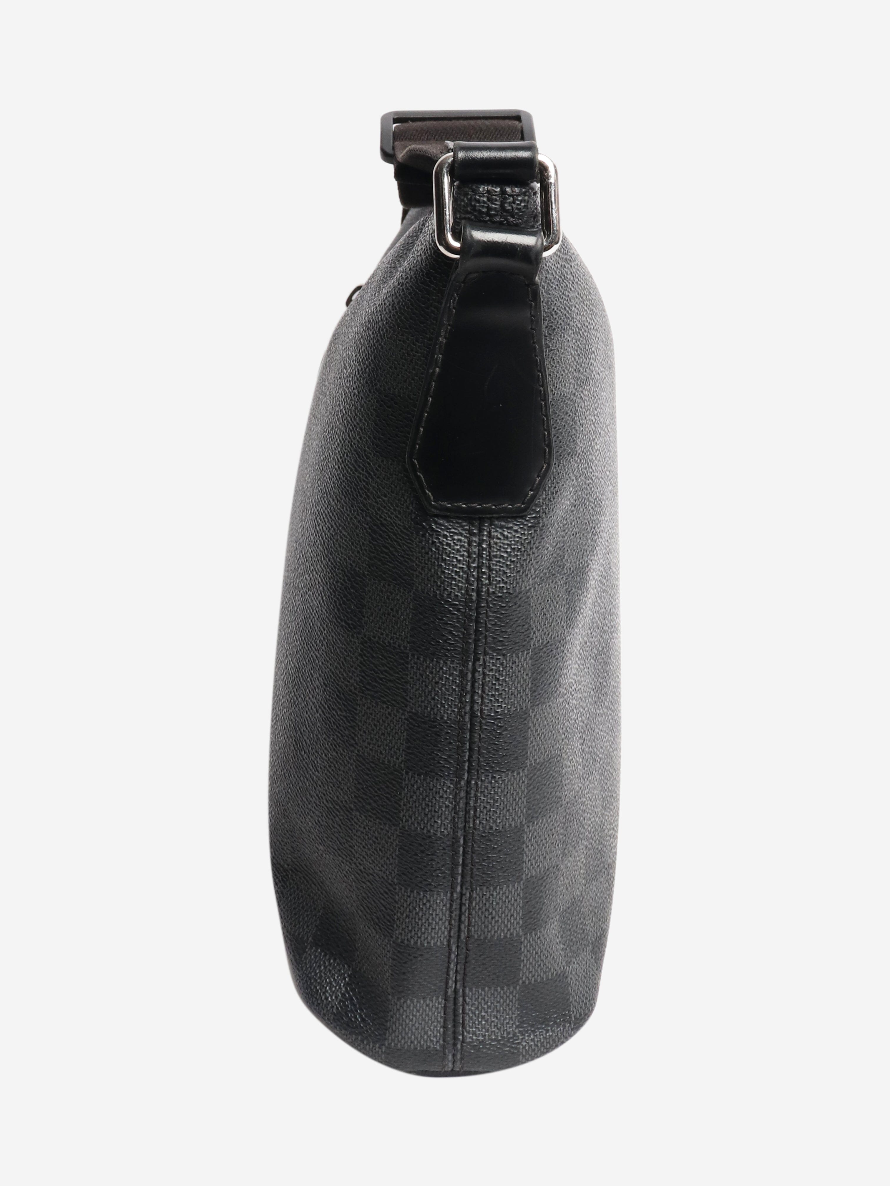 Black 2012 Damier Graphite shoulder bag Shoulder bags Louis Vuitton 