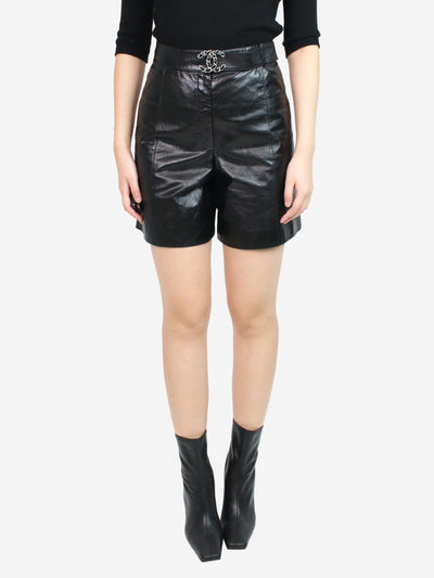 Black leather shorts with belt - size FR 36 Shorts Chanel 