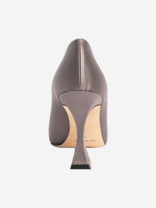 Manolo Blahnik Grey satin bejewelled pumps - size EU 38