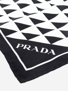 Multicolour lipstick-print silk twill scarf Scarves Prada 