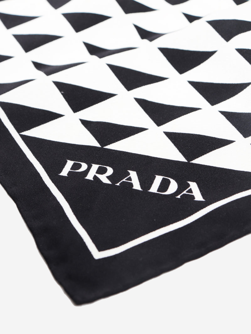 Multicolour lipstick-print silk twill scarf Scarves Prada 