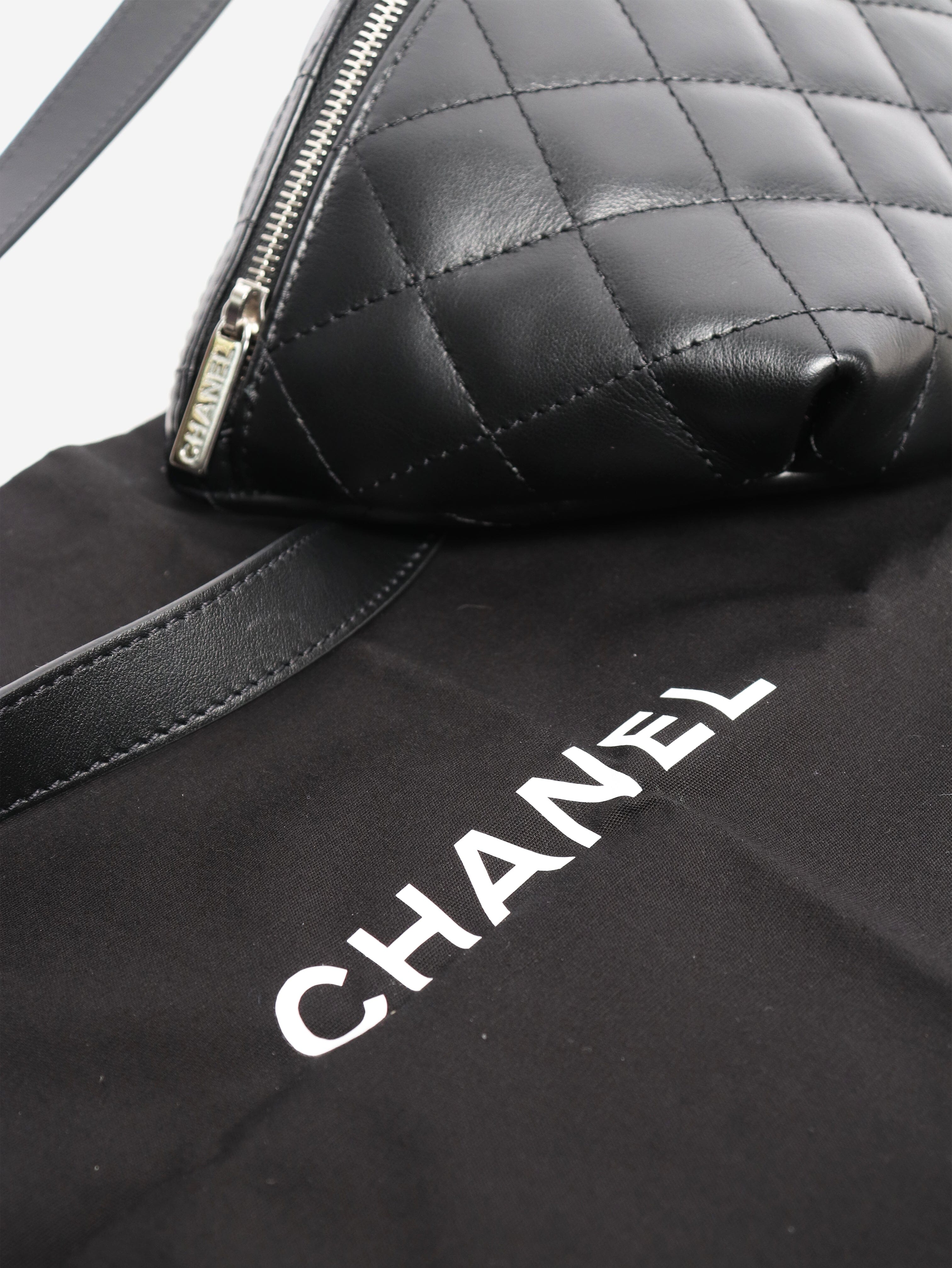 Black 2022 diamond-quilted belt bag Cross-body bags Chanel 