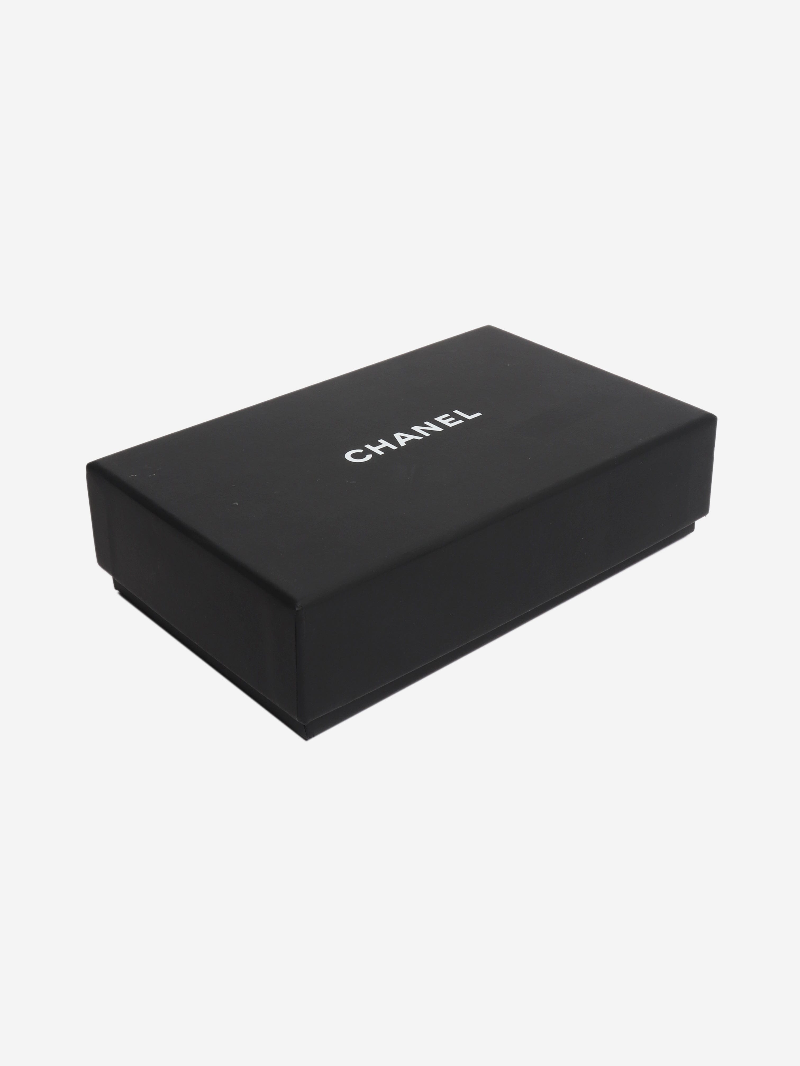 White caviar leather wallet Wallets, Purses & Small Leather Goods Chanel 