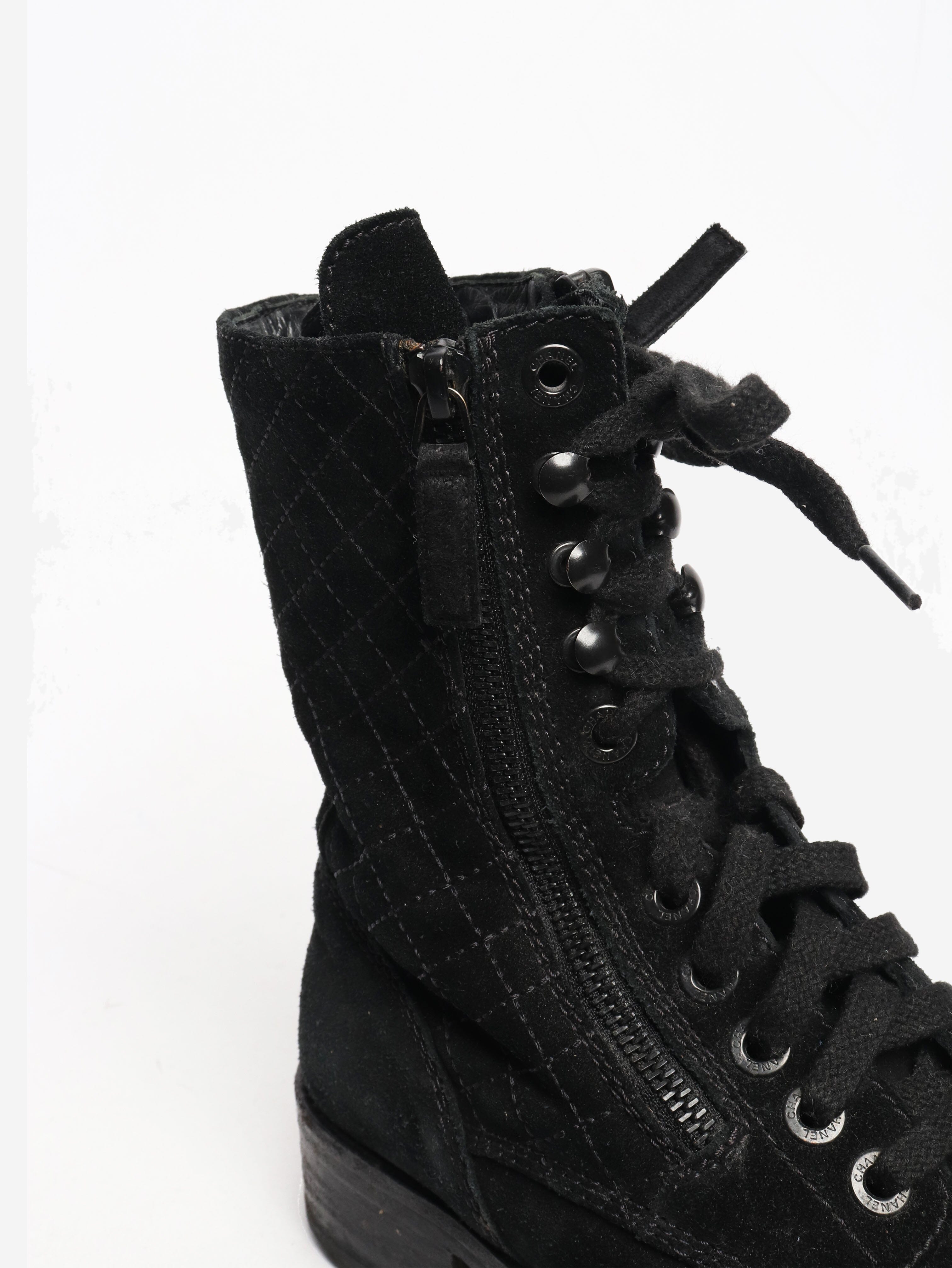 Black suede quilted combat boots - size EU 38.5 (UK 5.5) Boots Chanel 