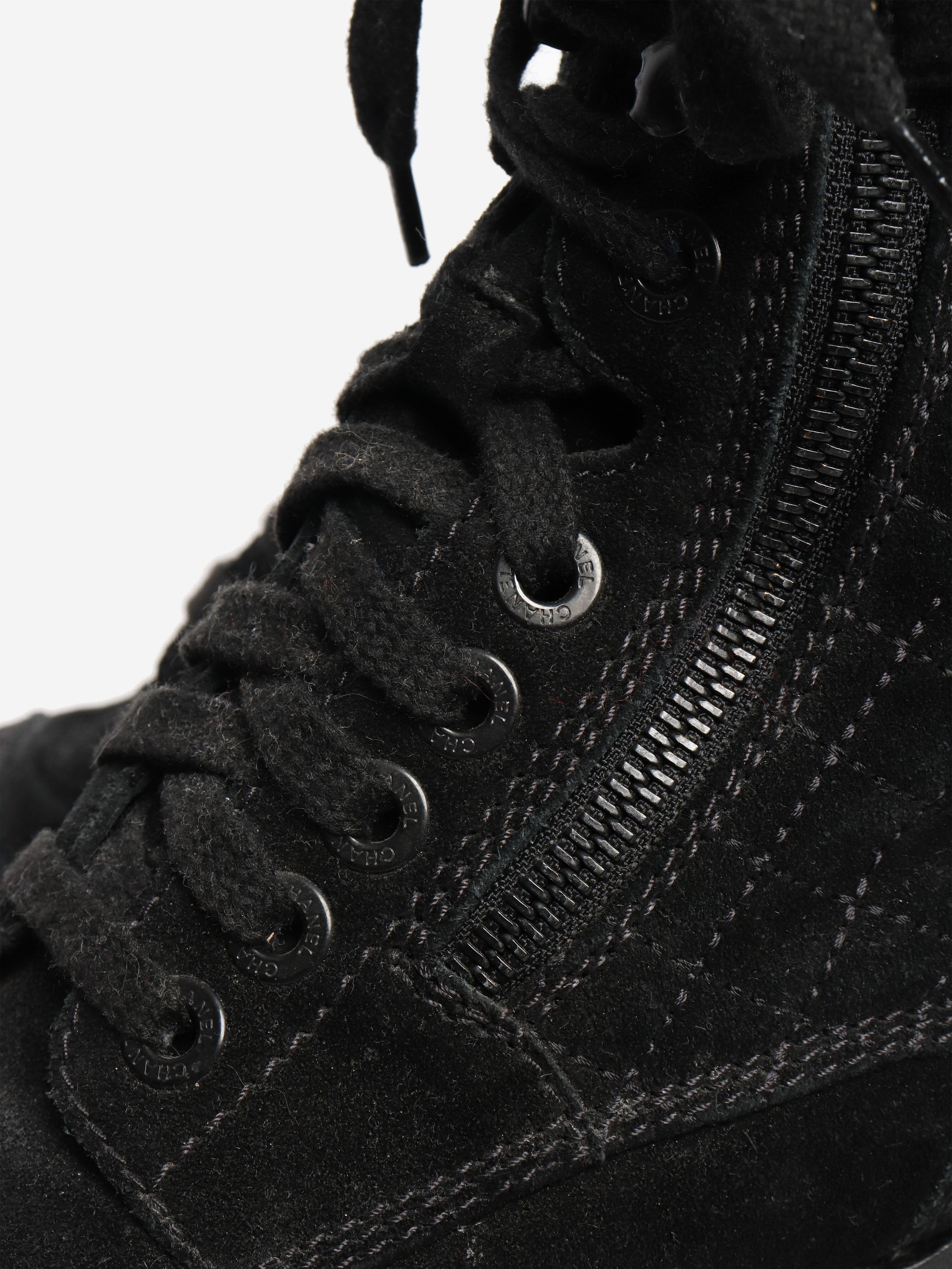 Black suede quilted combat boots - size EU 38.5 (UK 5.5) Boots Chanel 