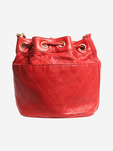 Chanel Red vintage 1986 lambskin quilted bucket bag