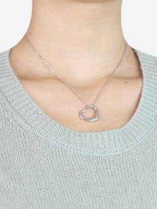 Elsa Peretti Tiffany & Co. Silver heart necklace