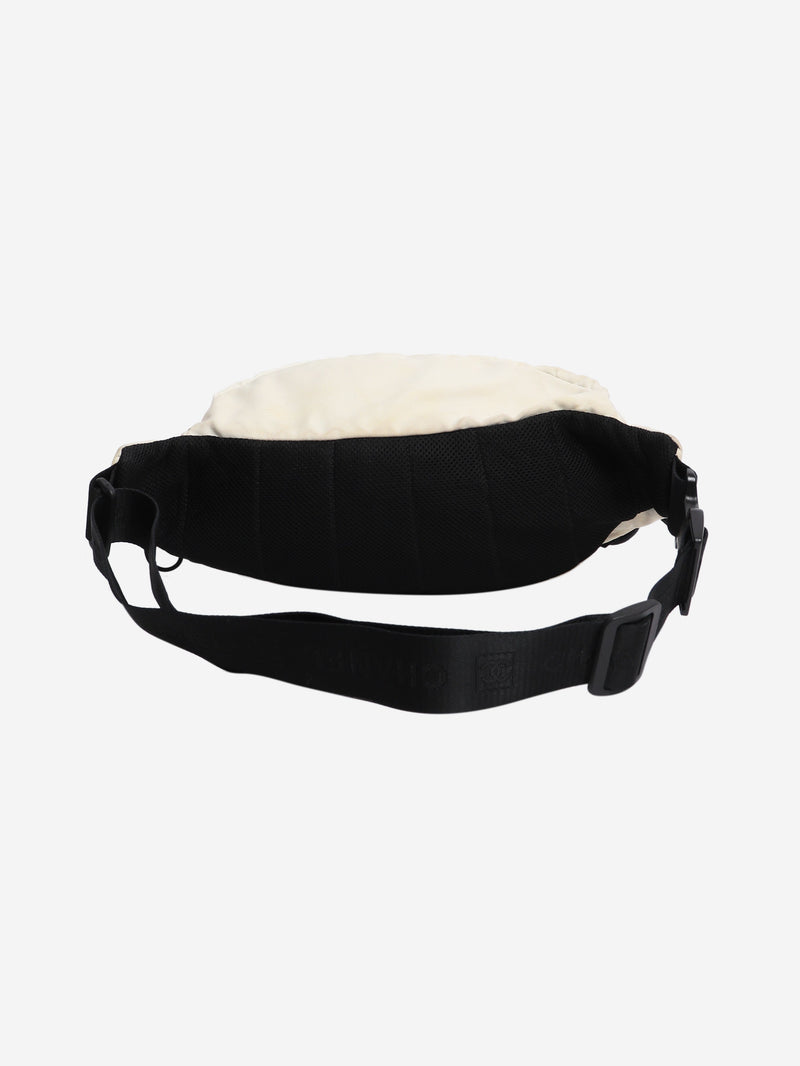 Ivory vintage 2003 nylon bumbag Cross-body Bags Chanel 