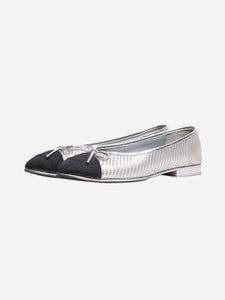 Chanel Silver and black ballet flats - size EU 38 (UK 5)