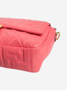 Fendi Pink Baguette bag - size