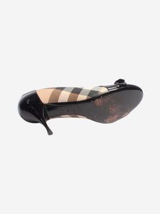 Burberry Black Nova check panel pumps - size EU 40