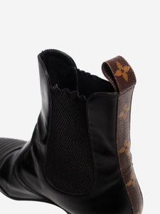 Louis Vuitton Black leather Chelsea boots - size EU 38.5