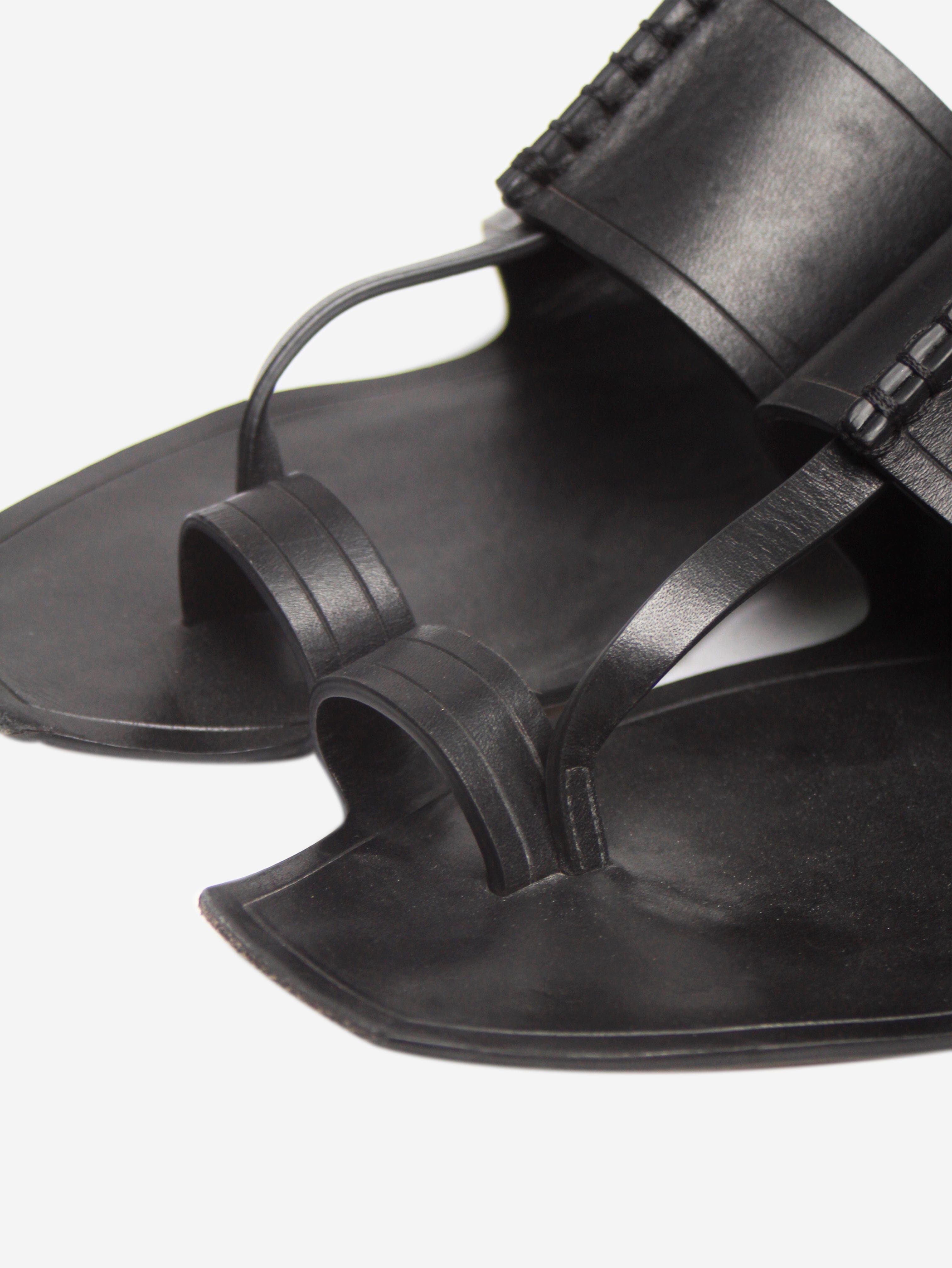 Black leather thong sandals - size EU 39 Flat Sandals Saint Laurent 