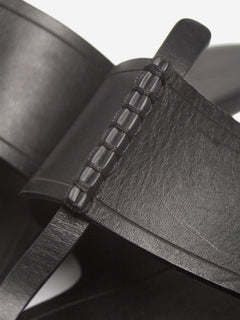 Black leather thong sandals - size EU 39 Flat Sandals Saint Laurent 